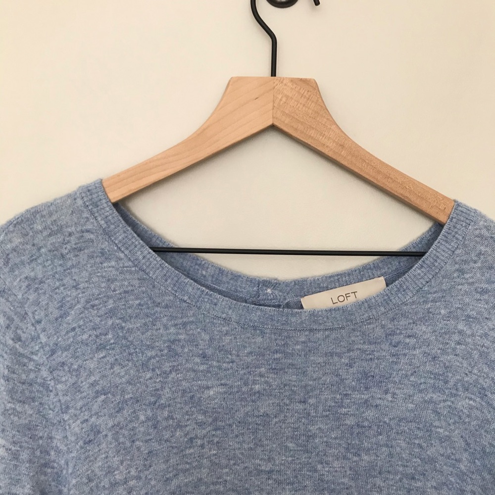LOFT - Crew Neck Buttoned Back Sweater (L)